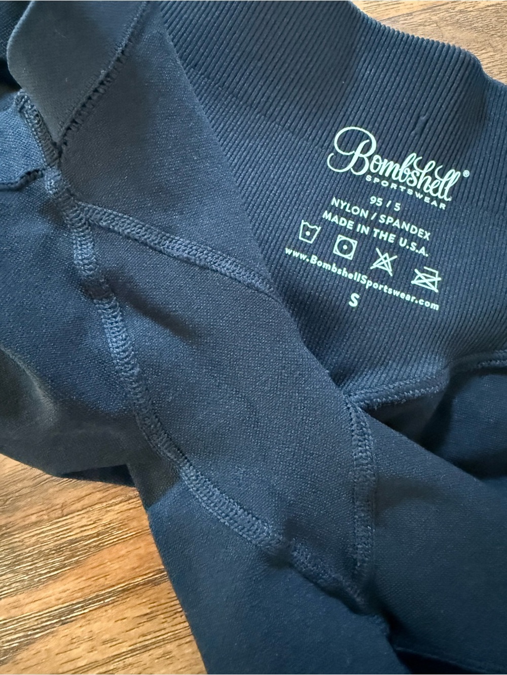 Bombshell Sportswear Cheeky Seamless Black Biker Shorts SMALL NEVER WORN! - Picture 5 of 9